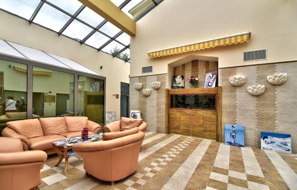 Villas Holidays Приморско Экстерьер фото